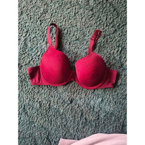 Cacique Women's Lightly Lined T-Shirt Bra Size 40B Red Lace Lane Bryant